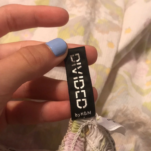 Cute dress from H&M - Picture 4 of 5